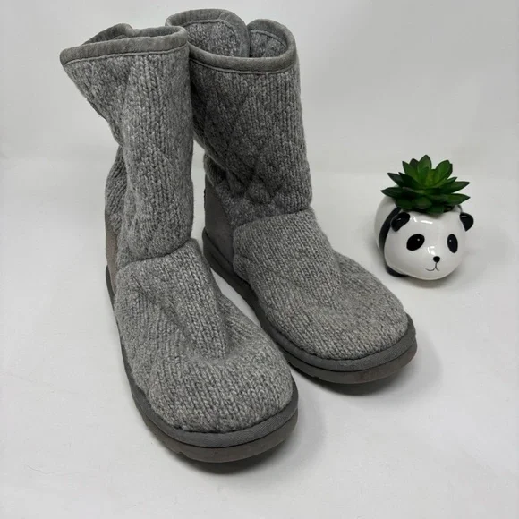 UGG Gray Knit Women's Winter Boots - Picture 3 of 5